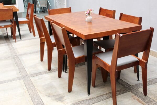 juego de mesas y sillas 3